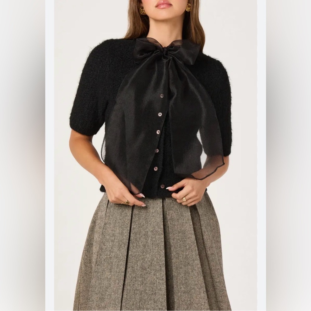 NEW ASTR THE LABEL, Bow Organza Mixed Media Sweater Size XL